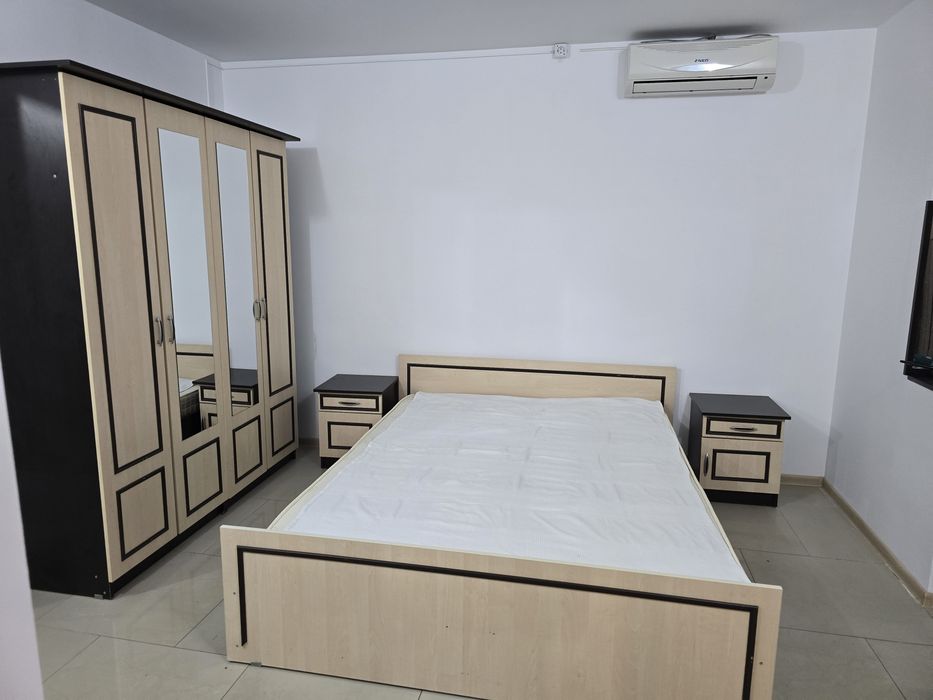 Inchiriez apartament cu 3 camere
