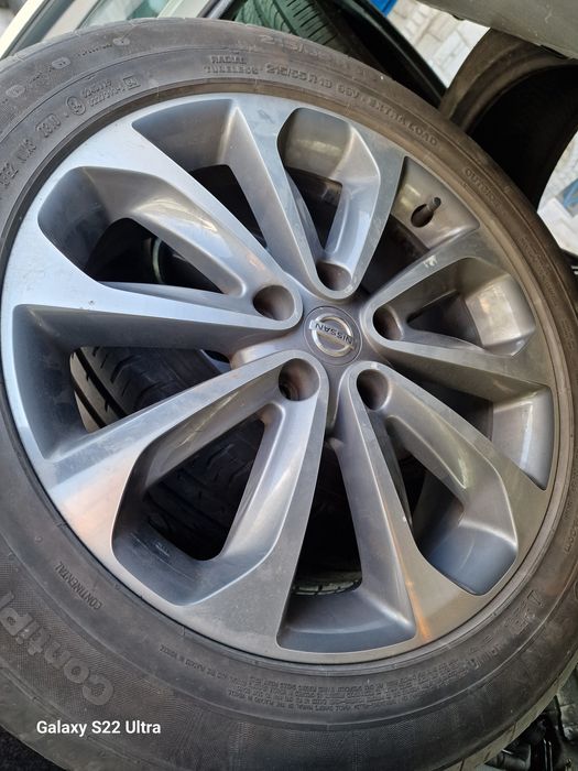Nissan Qashqai 18цола original+гуми 215 55 18 Замъка Ямбол