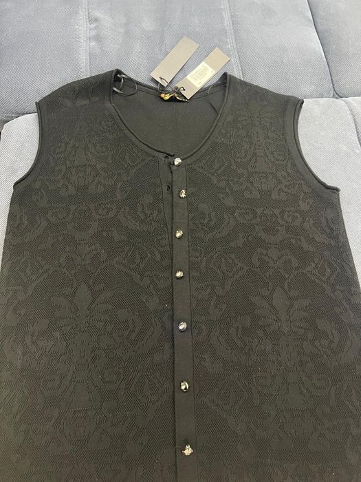 Жилет женский. Цвет черный