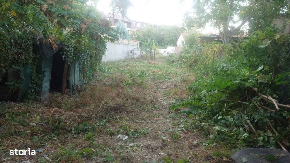 Casă cu 4 camere, zona centrală.