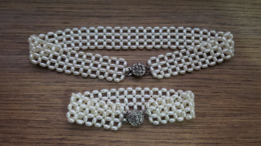 Продам комплект с натурального жемчуга