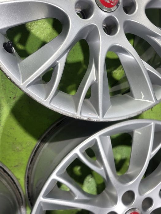 18 5x108 Jaguar лети джанти 5х108 ягуар