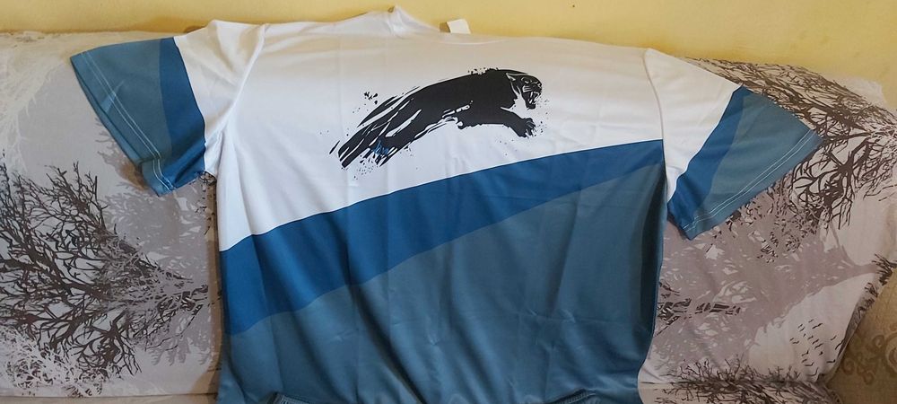 Продавам мъжки летен комплект две части XXXL номер 58