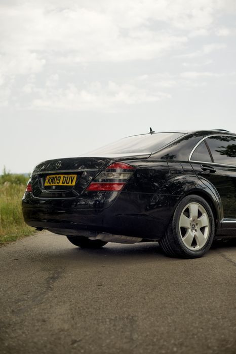 bara spate neagra mercedes s320cdi w221 perna amortizor compresor far