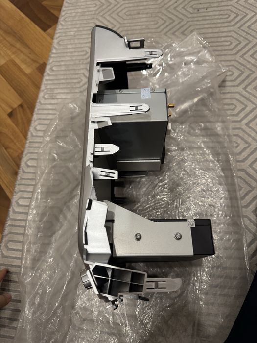 Продаю монитор, экран для LC200