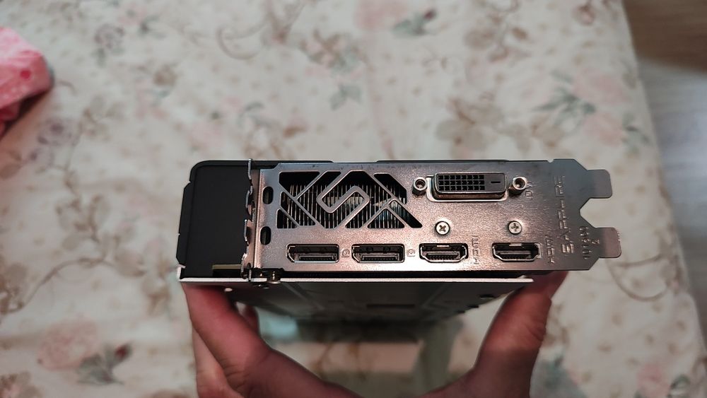 Sapphire Nitro+ Radeon RX 570 4GB GDDR5.