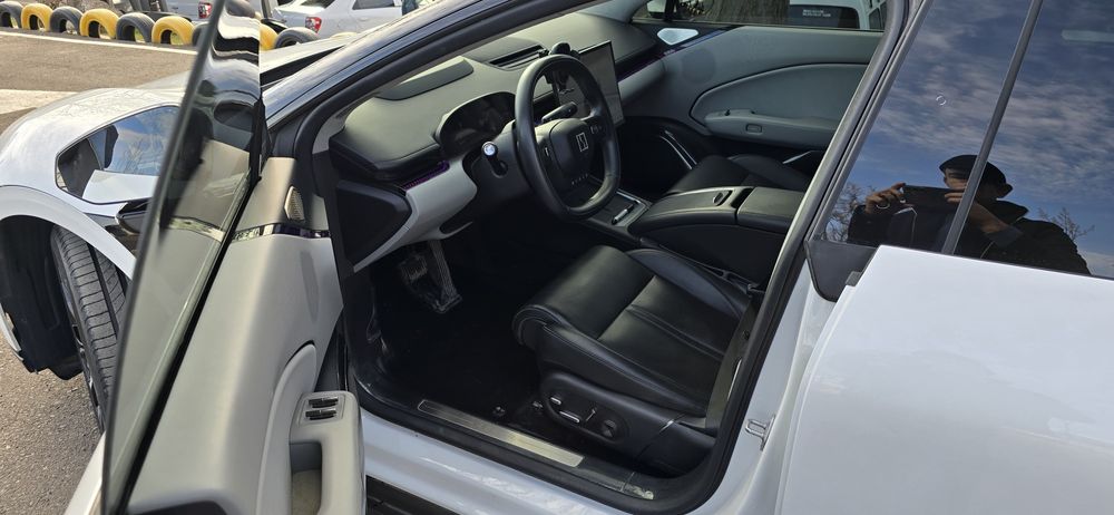 Продается ZEEKR 007