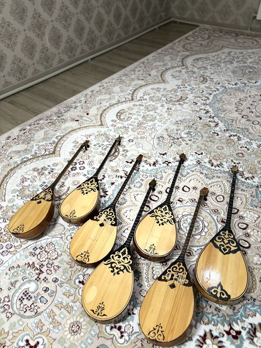 Домбра продается отличный состоение