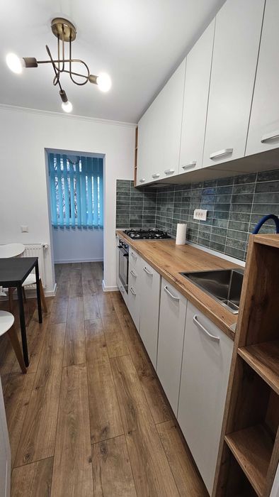 Apartament 2 camere, mobilat, etaj 1, zona Bariera-Catedrala