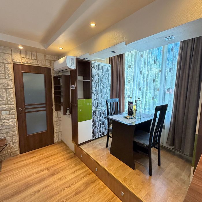 Vând apartament cu o cameră