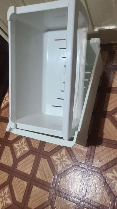 Холодильник LG .