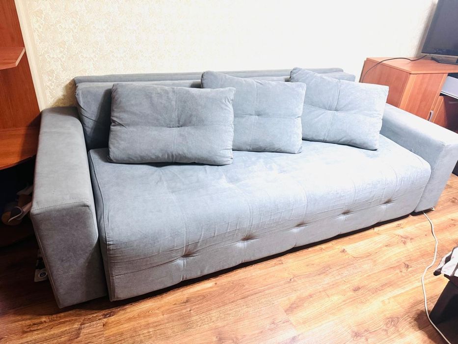 Продам диван новый