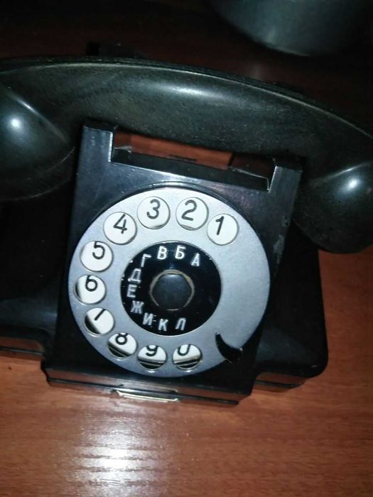 Винтажный дисковый телефон СССР