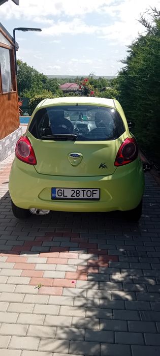 Ford ka benzina .