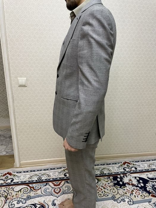 Продам комплект костюм