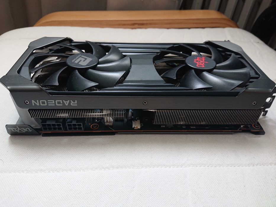 Продавам видеокарта PowerColor AMD RADEON RX 6600 XT Red Devil гр ...