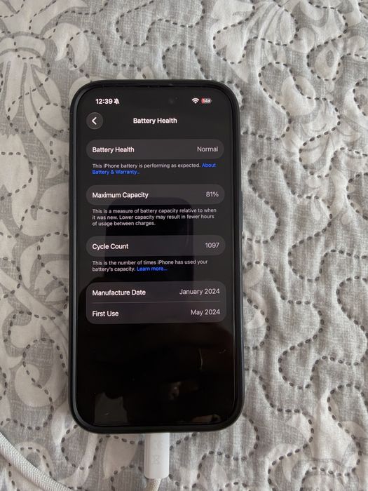 iPhone 15 pro - Черен Титан