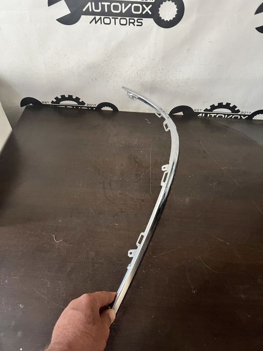 Ornament crom dreapta bara spate Audi A8 an 2018-2022