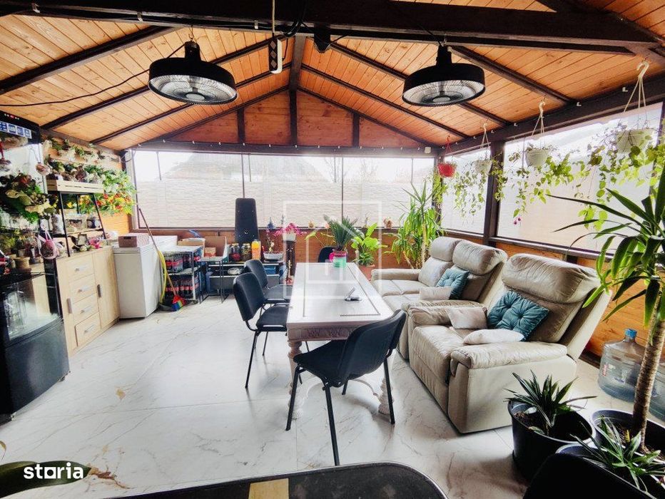 Afacere la cheie: Camin batrani 1143mp, Jacuzzi, Sauna, 0% Comision