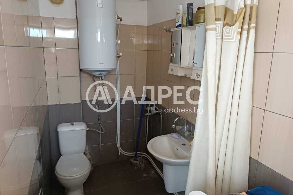 Продава се Къща в Разград, Житница - 234 кв.м за 877 €/кв.м - Снимка #7