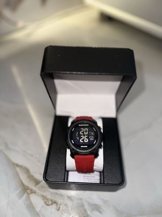 Мъжки Дигитални Часовници - NAVIFORCE - С Подаръчна Кутия