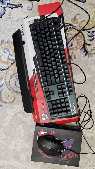 Клавиатура Hyperx Alloy