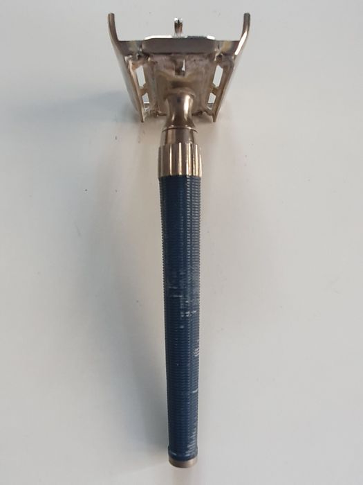 Aparat de ras Gilette