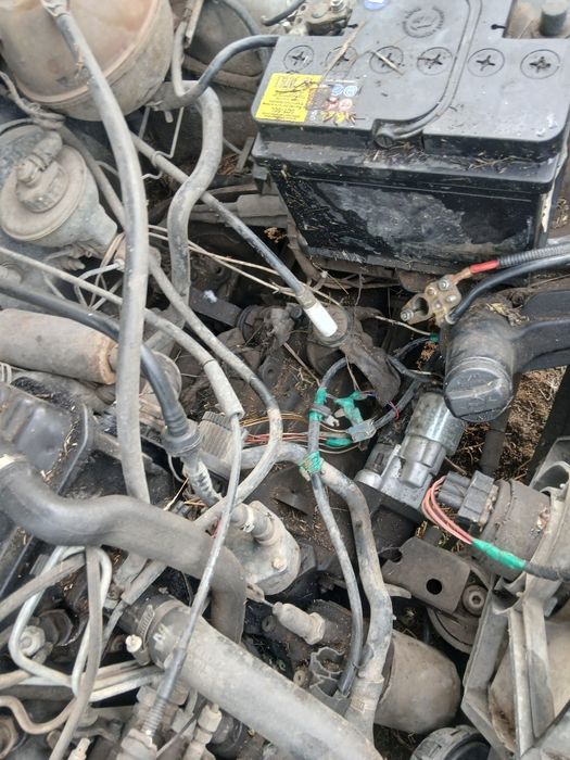 Продам гольф 3  по запчастям