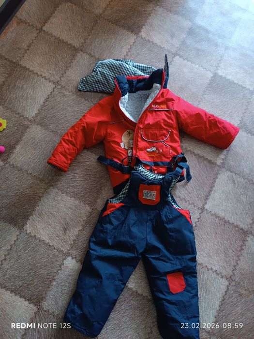 Отдам даром вещи на девочку разные