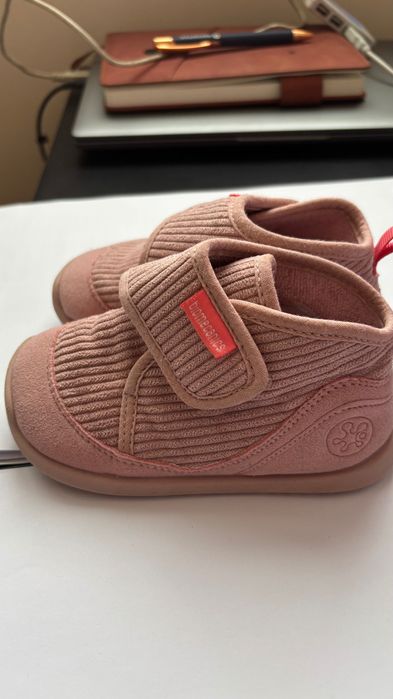 Пантофки Biomechanics(22размер)