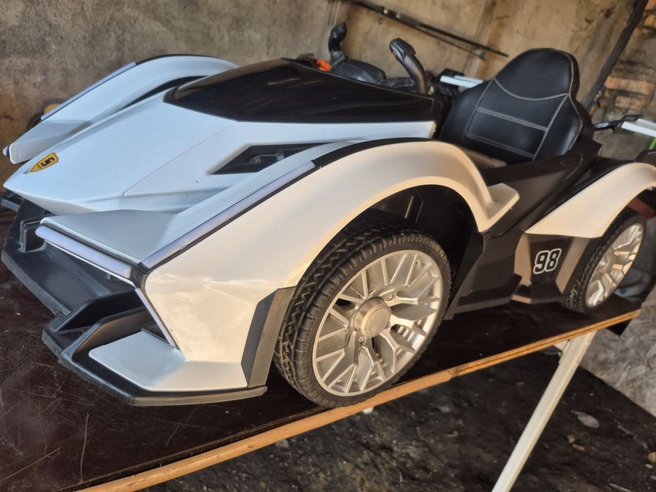 Продам  детский электромобиль