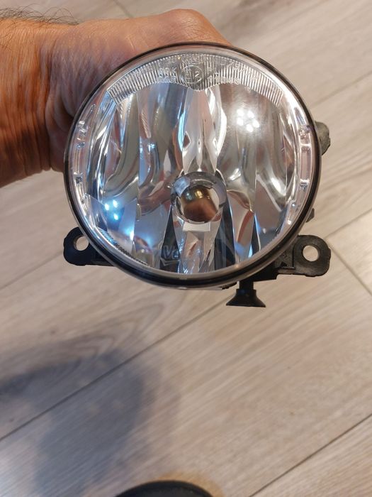 Vand Proiector Ceata Dreapta Valeo Dacia Sandero 2 2016-044847