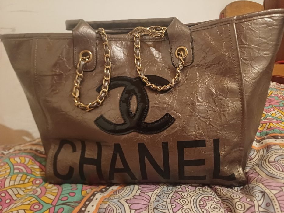 Продам детские костюмы  новый