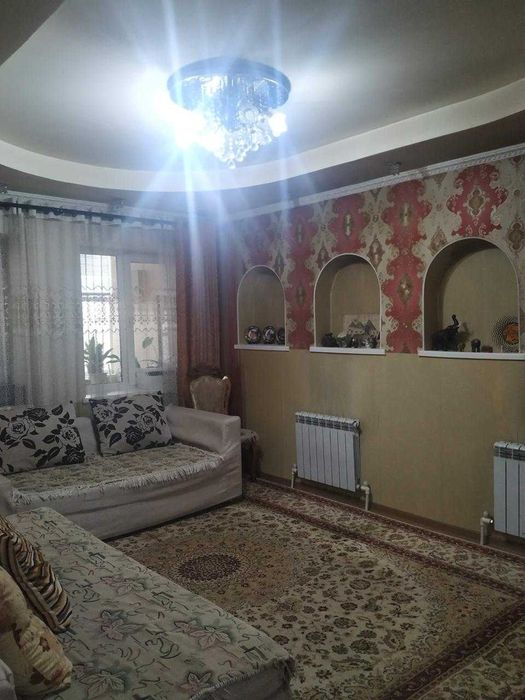 Продам дом возле парка