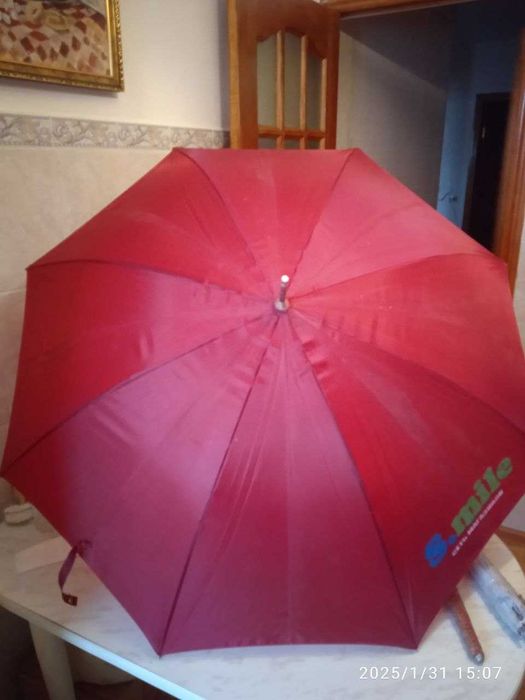 Зонтики разные от 2500