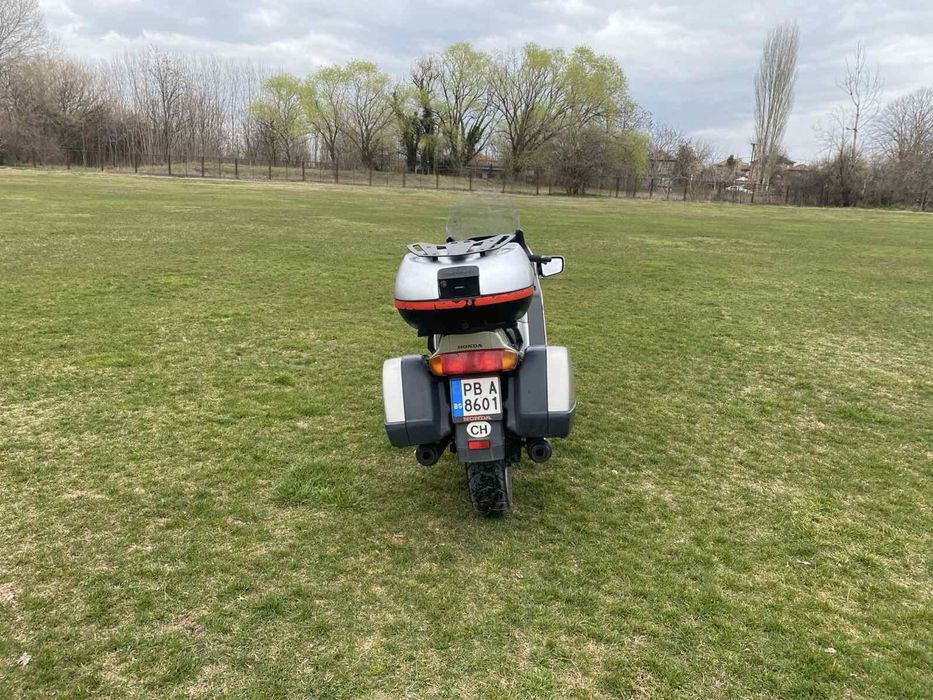 Honda pan European ST 1100, 1990г. 100 конски сили.