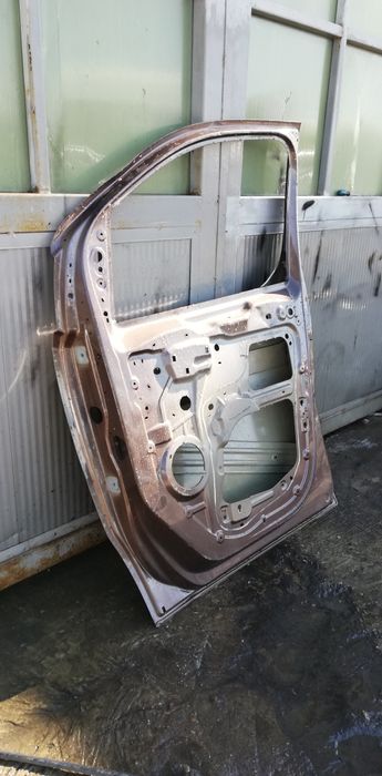 Предна дясна, и задна лява врата Toyota Proace, Citroen Jumpy, Peugeot