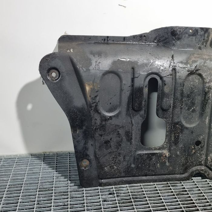 Scut motor Dacia Duster 1.5 Dci 2010 - 2013 (1487)
