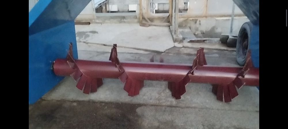 Ворошитель навоза