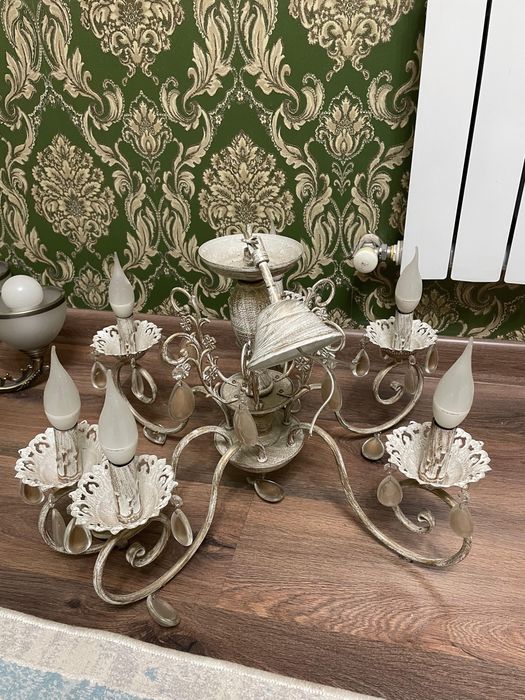 Люстра для дома.