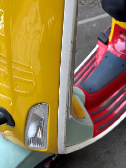 Vespa Primavera 50 cc Sean Wotherspoon