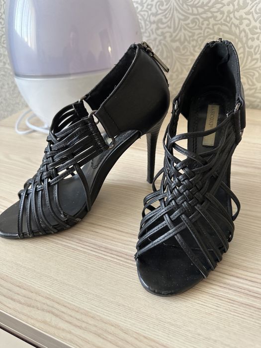 Продам туфли, босоножки