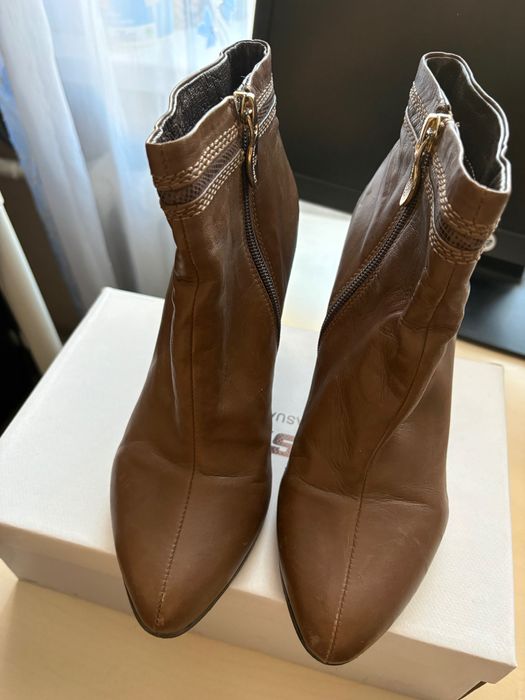 Полусапоги , кожа натуральная .