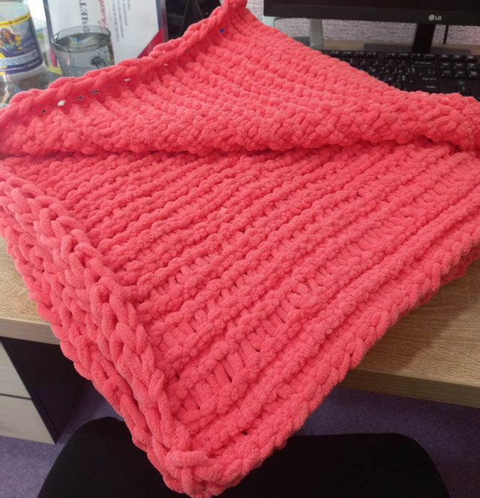 Пледики из гипоалергенной плюшевой пряжи