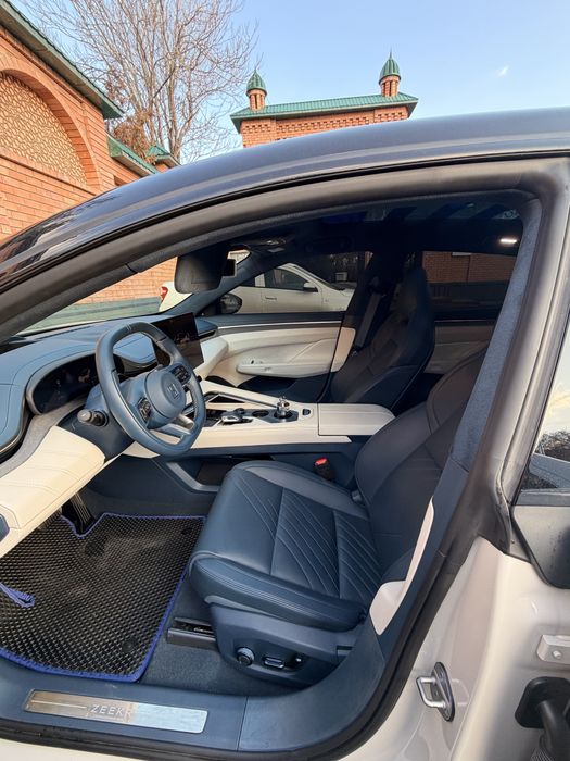 Zeekr 001 you z sport