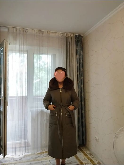 Пуховик женский с капюшоном