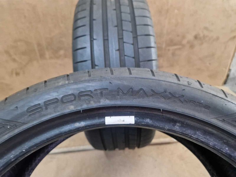 2 Dunlop R18 225/40
летни гуми
DOT5117