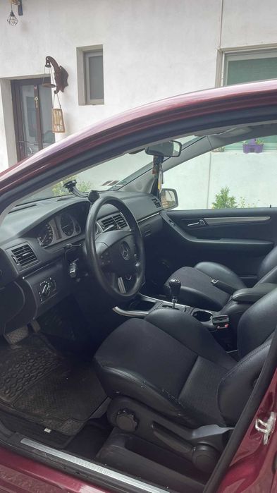 Mercedes-Benz B-Class B180 CDI | 2009 | Diesel | Întreținut