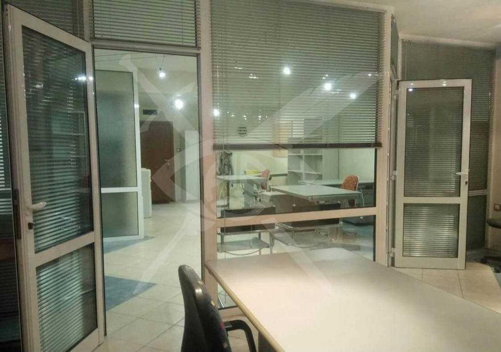 Дава се под наем Офис в Пловдив, Център - 72 кв.м за 488.58 € - Снимка #3