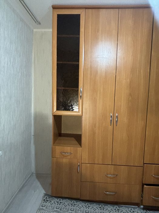 Шкаф Пенал в отличном состояний